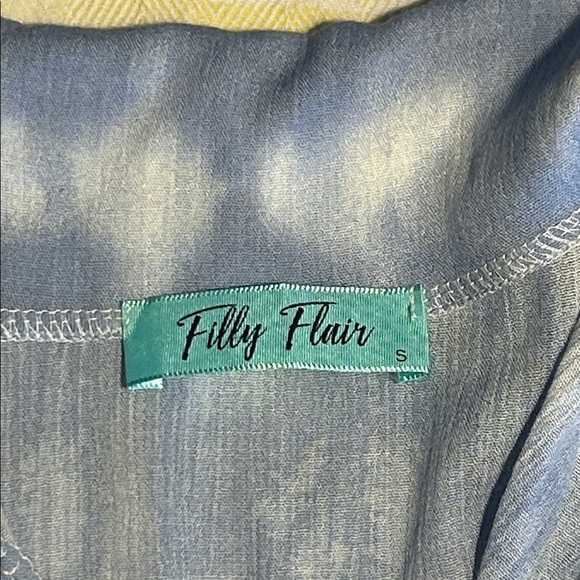 Filly Flair Light Blue Tie-Dye Short Sleeve Blouse - Relaxed Collared Top size S - Picture 2 of 5